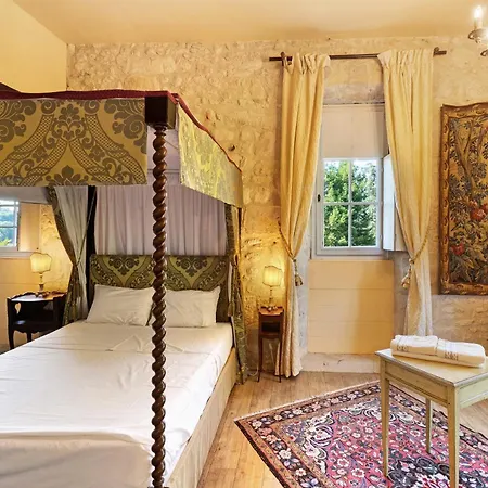 L'evêque En Périgord 3*