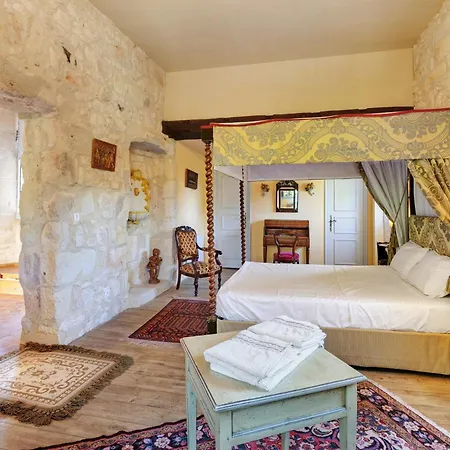 L'eveque En Perigord Château-lʼÉvêque